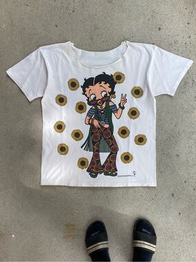 1993 Vintage Betty Boop Hippie Sunflowers Tee Shirt